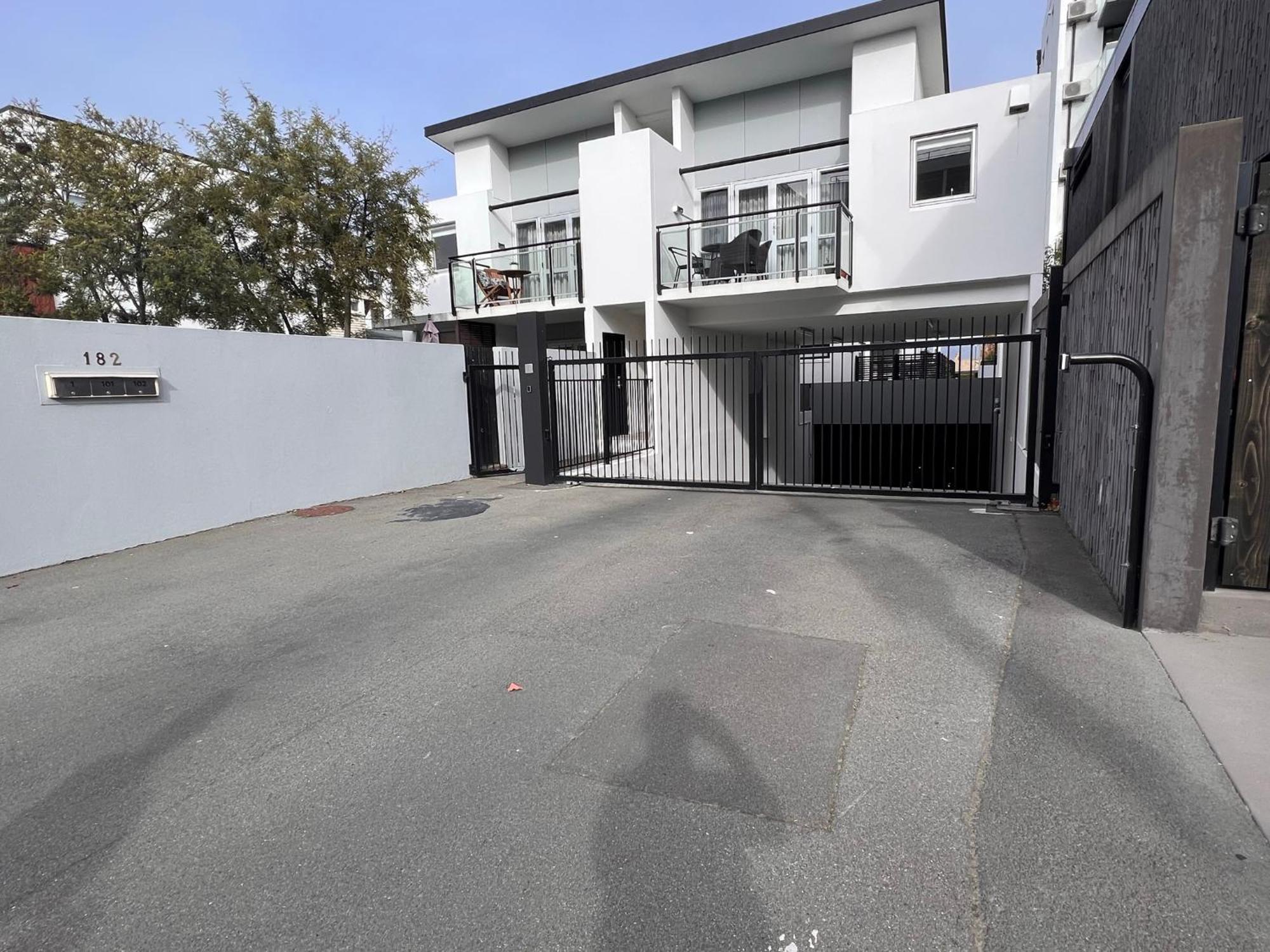Latimer Loft - Christchurch Holiday Homes Exterior foto